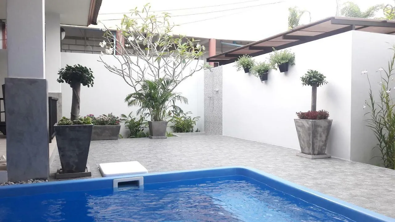 Pajee Pool Villa Nai Yang 0*,