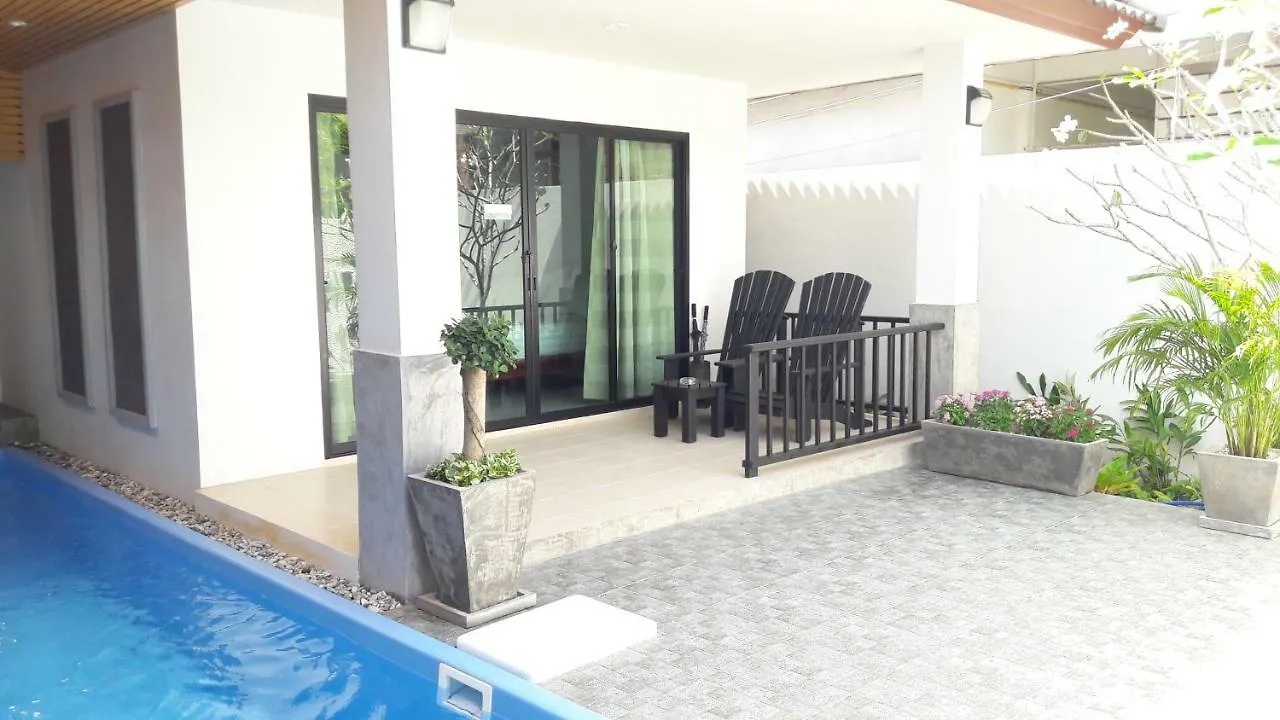 Pajee Pool Villa Nai Yang