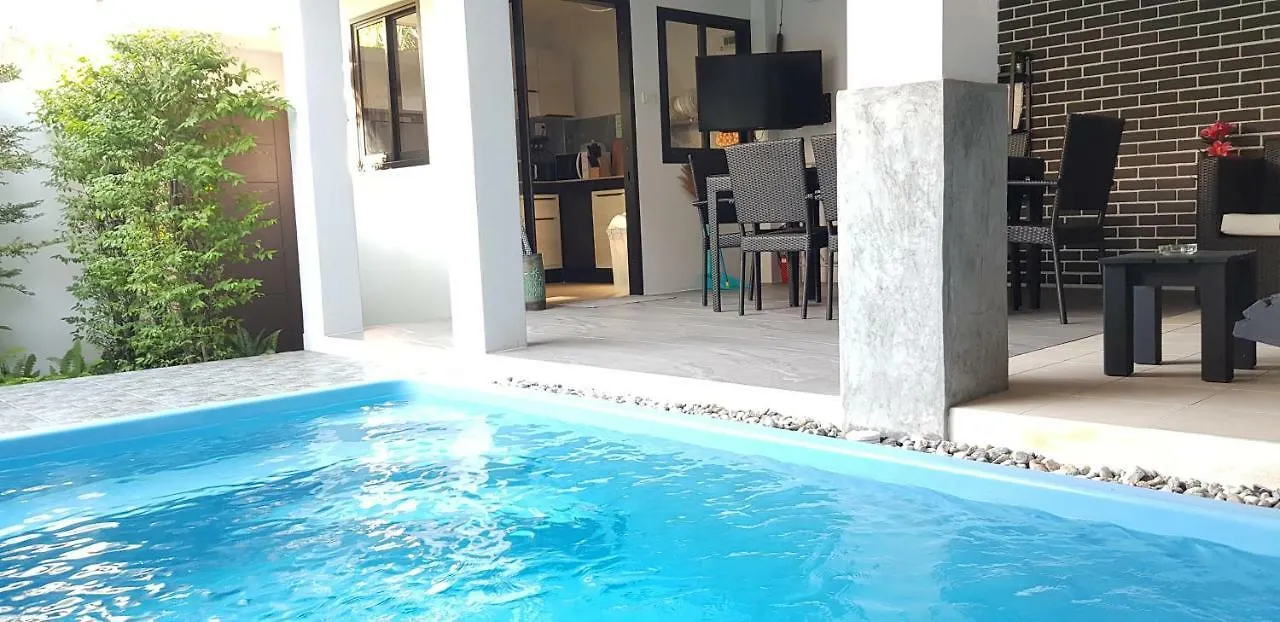 Pajee Pool Villa Nai Yang